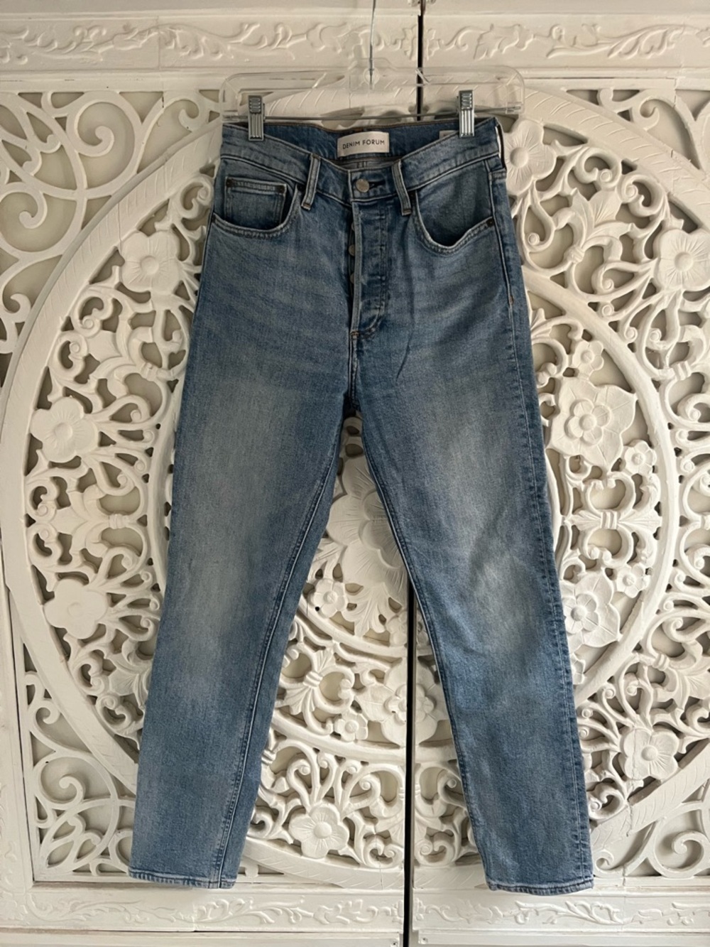 Denim Forum Yoko High Rise Slim Jeans Size 26 Light Wash Aritzia